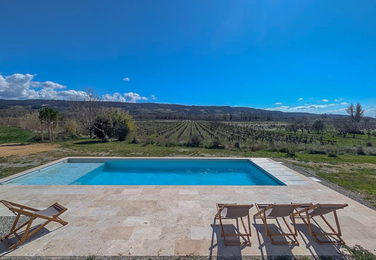 Maison mitoyenne à Tulette - La Maison de Laétitia, une piscine privée, un jardin 