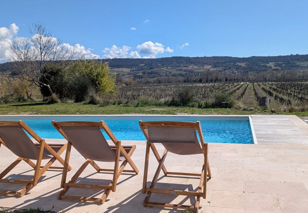 Maison mitoyenne à Tulette - La Maison de Laétitia, une piscine privée, un jardin 