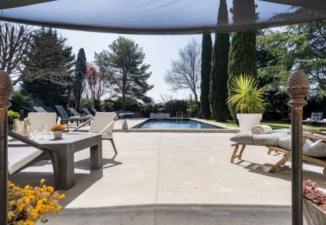 Maison à Tulette - La Mancelone, propriété d'exception à louer, avec piscine Maison à Tulette - La Mancelone, propriété d'exception à louer, avec piscine