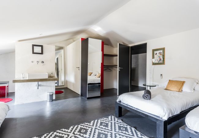 Maison à Tulette - La Mancelone, propriété d'exception à louer, avec piscine Maison à Tulette - La Mancelone, propriété d'exception à louer, avec piscine