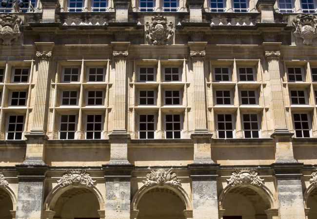 Villa à Suze-la-Rousse - Villa neuve avec piscine privée au coeur du village - 4 pers. Villa à Suze-la-Rousse - Villa neuve avec piscine privée au coeur du village - 4 pers.