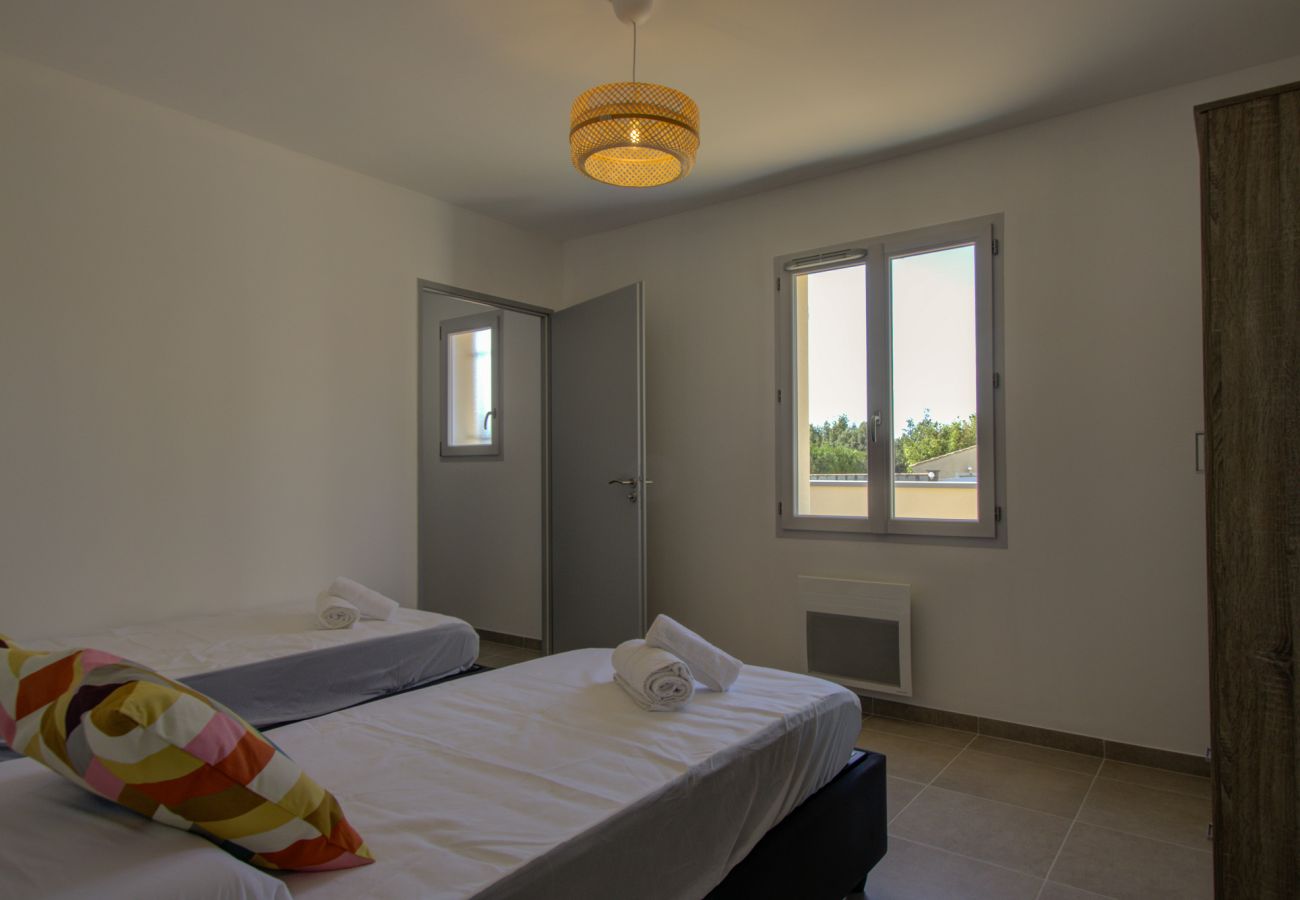 Villa à Suze-la-Rousse - Chardonnay Villa neuve avec piscine privée au coeur du village - 4 pers.