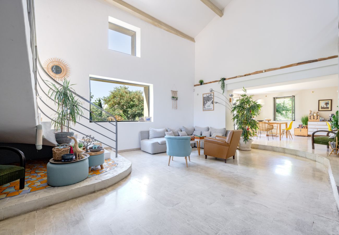 Maison à Grillon - Maison de caractère avec piscine au coeur de la Provence - Grillon