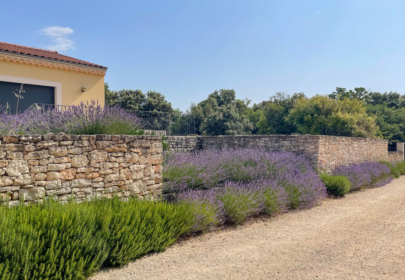 Villa à Saint-Restitut - Villa climatisée avec piscine privée – Accessible PMR – Drôme Provençale